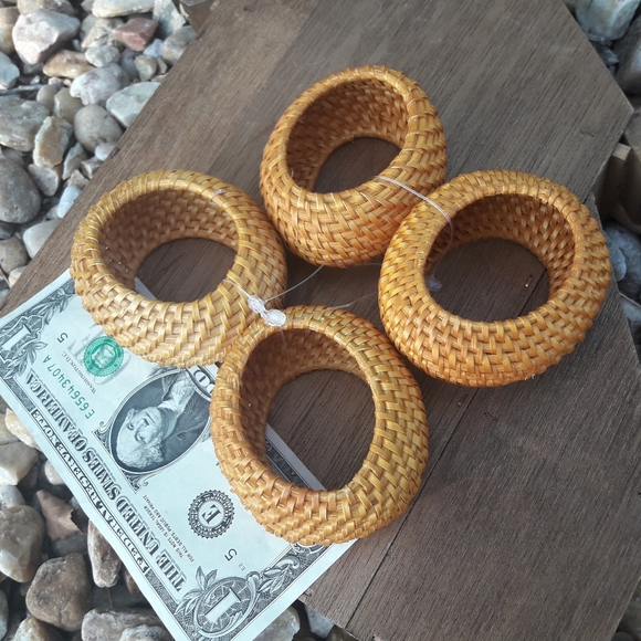 Wicker Napkin Rings Woven Basket Weave Holders - Picture 5 of 6